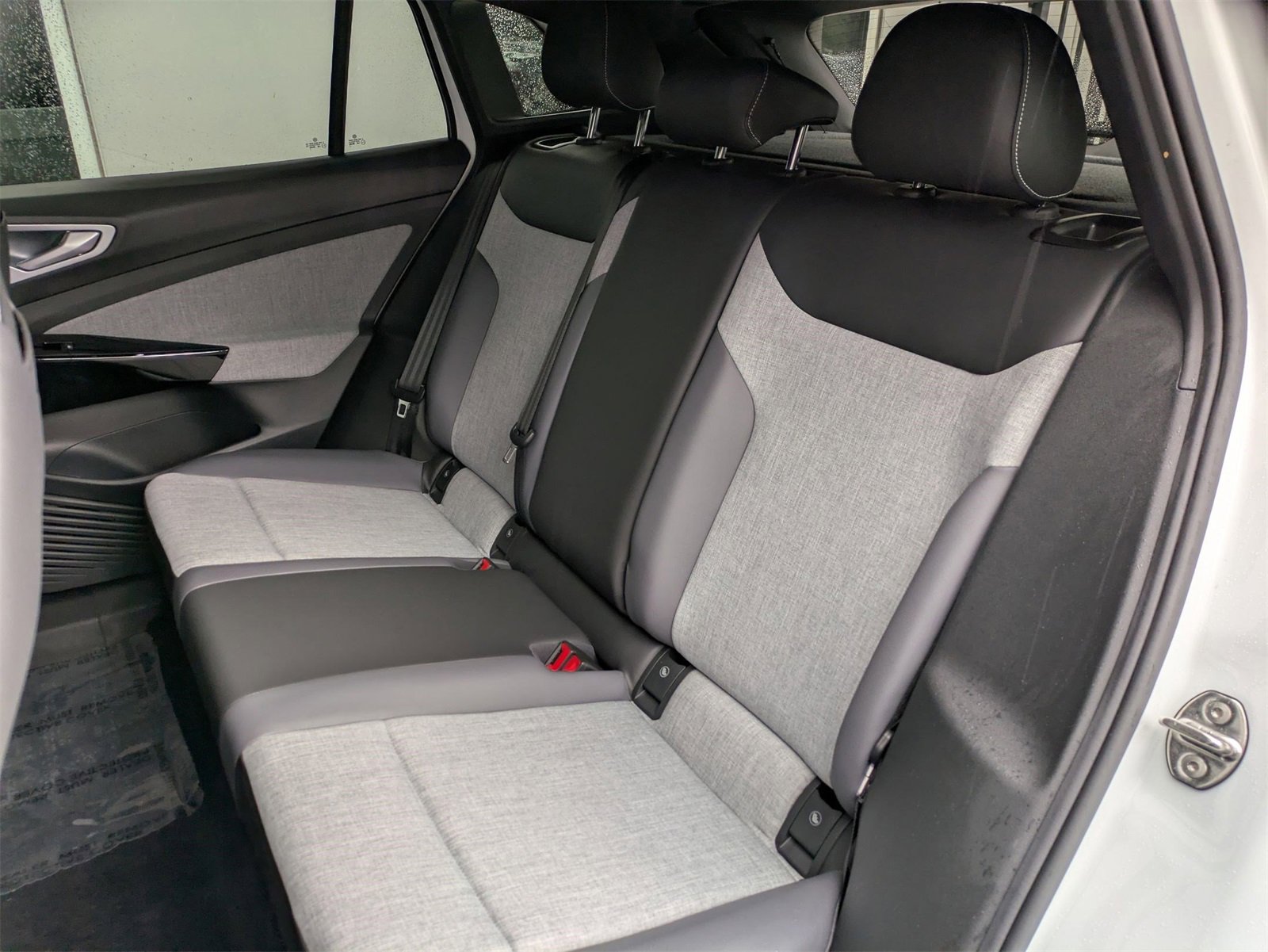 Used 2023 Volkswagen ID.4 Pro image 30