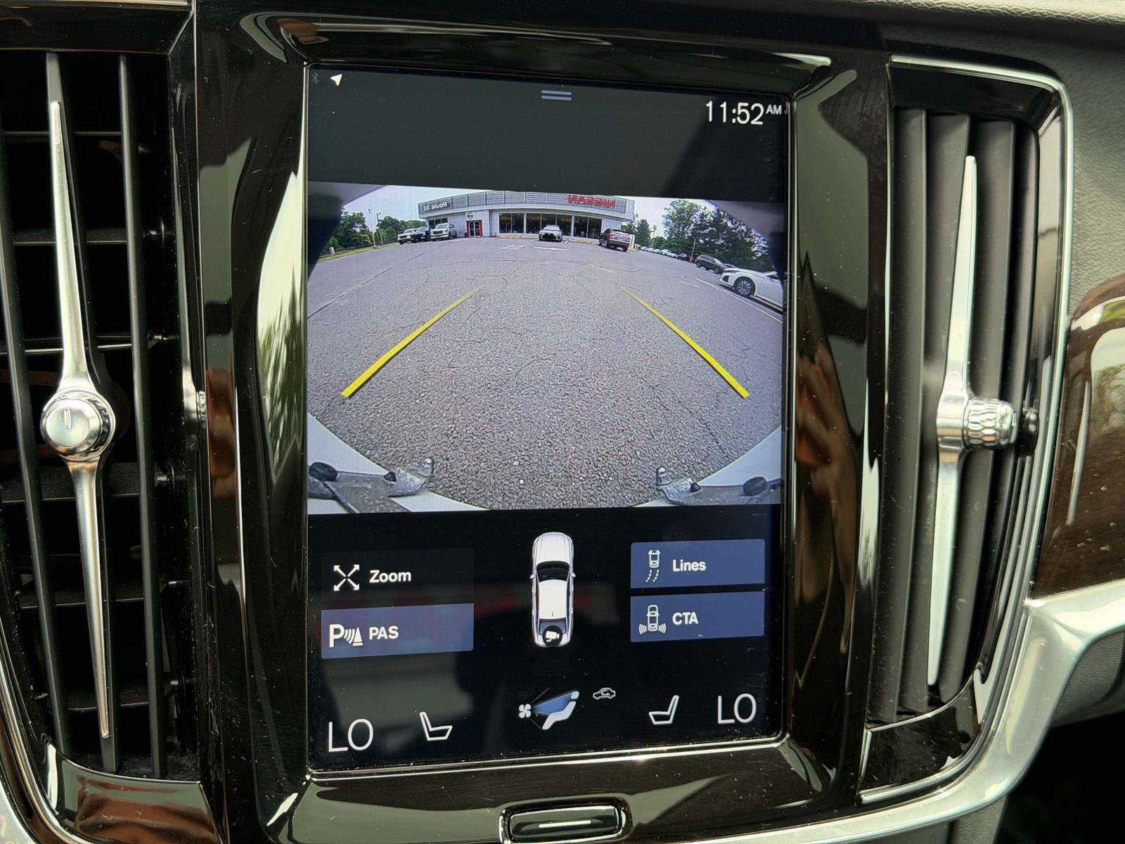 Used 2019 Volvo S90 T5 Momentum FWD image 24