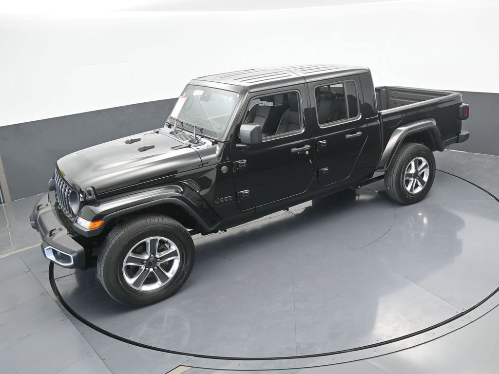 Used 2024 Jeep Gladiator Sport w/ Premium Package image 45