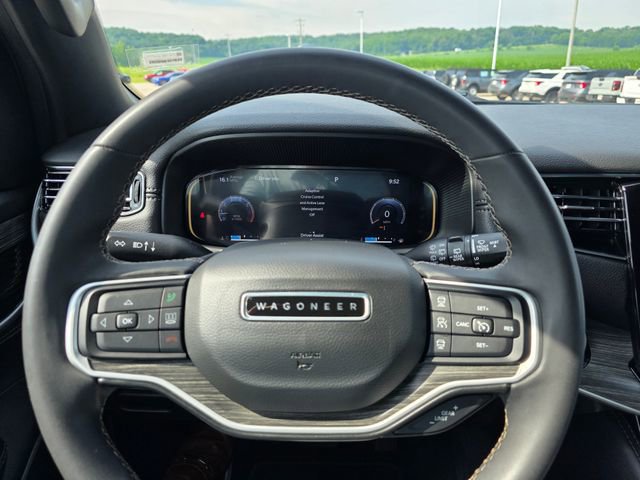 Used 2023 Jeep Wagoneer Series III w/ Preferred Equipment Group image 16