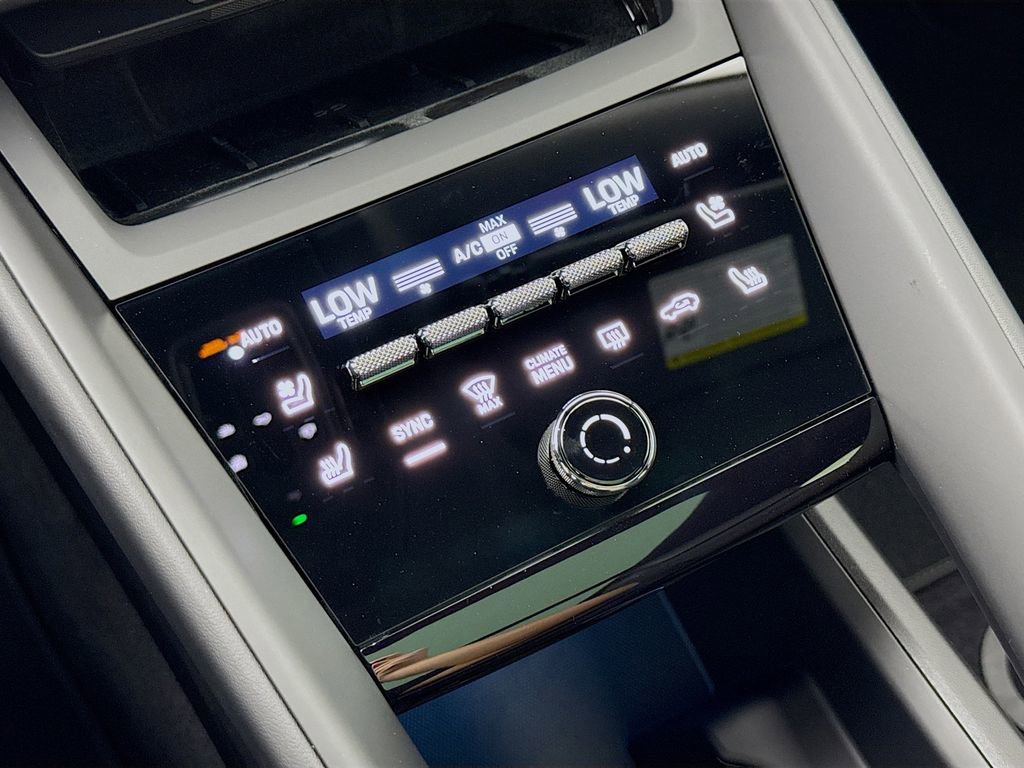 New 2026 Porsche Macan Electric image 22