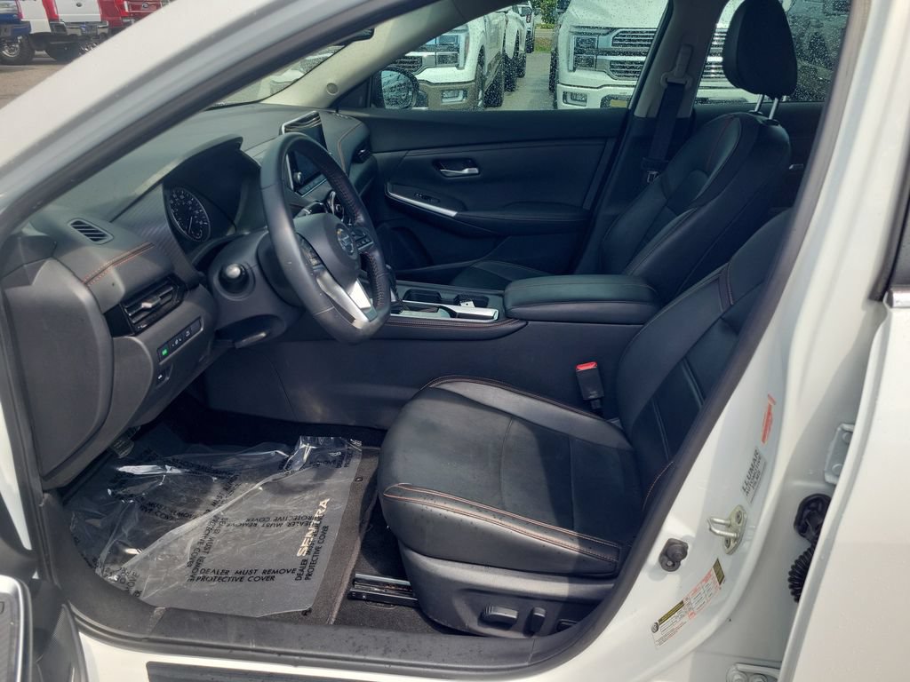 Used 2021 Nissan Sentra SR w/ SR Premium Package FWD image 18