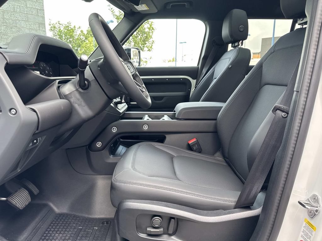 New 2026 Land Rover Defender 110 S AWD/4WD image 19