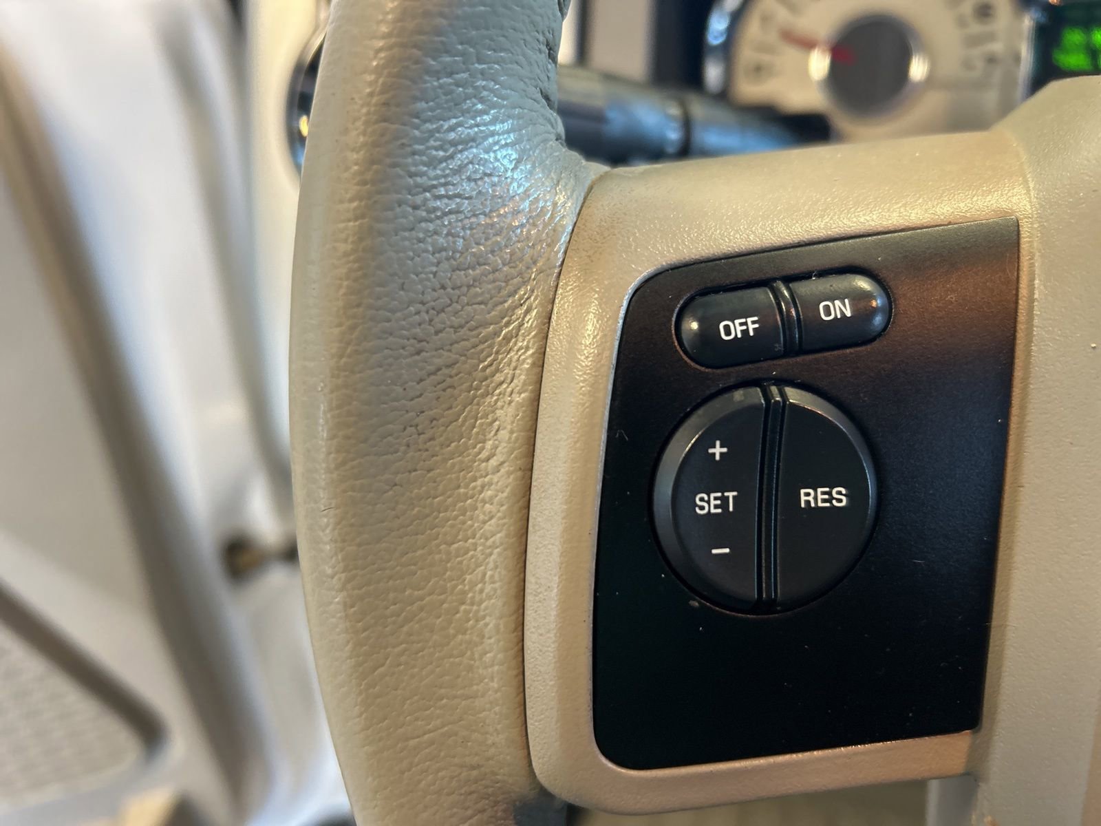 Used 2013 Ford Expedition EL Limited image 21