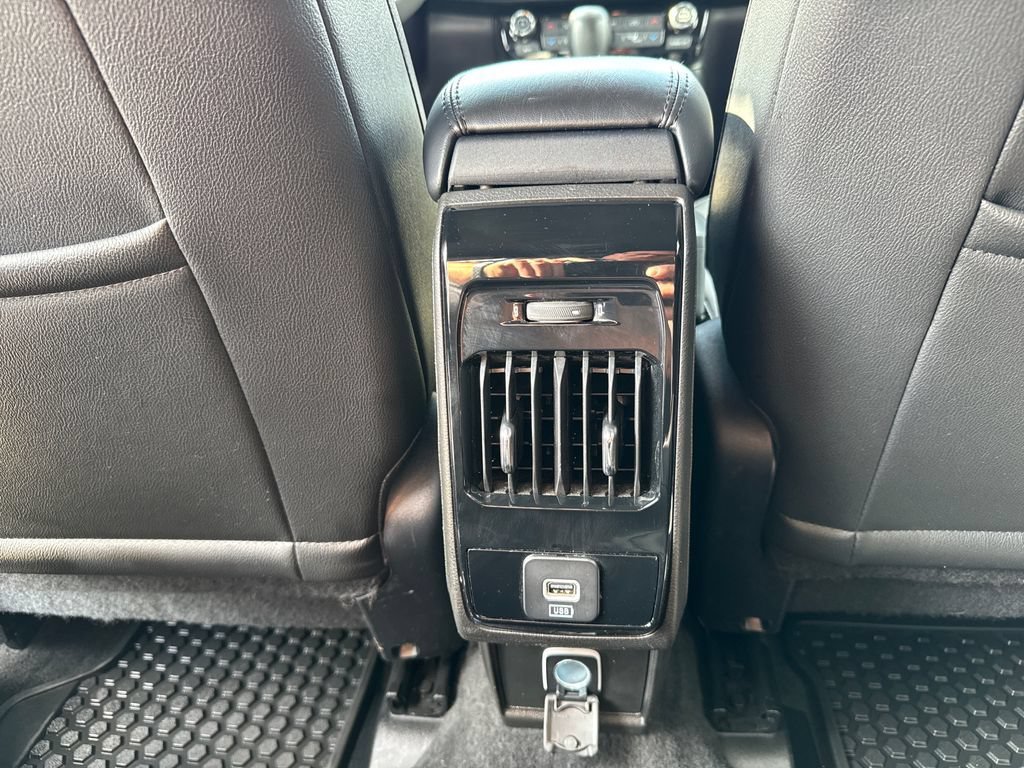 Used 2025 Jeep Compass Trailhawk AWD/4WD image 30