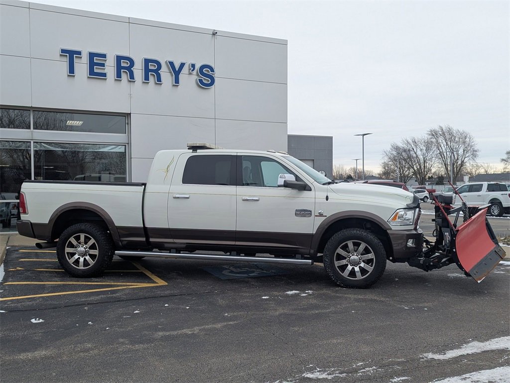 Used 2018 RAM 3500 Laramie Longhorn w/ Longhorn Southfork Package image 2
