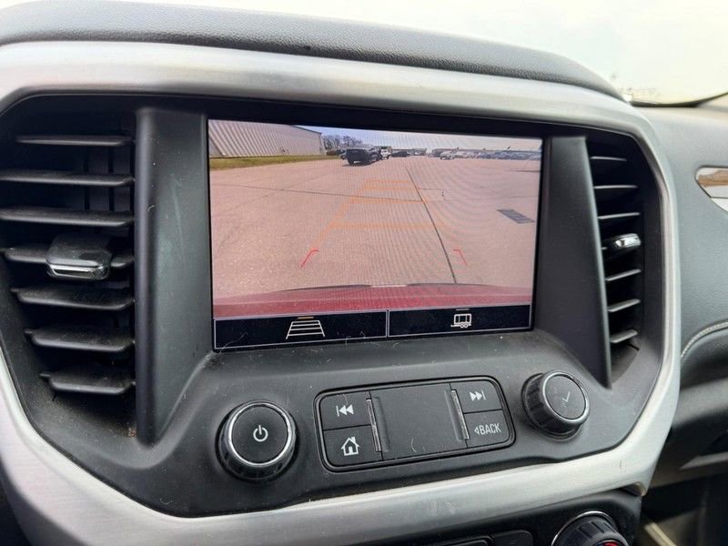 Used 2022 GMC Acadia SLE w/ Driver Convenience Package FWD image 21