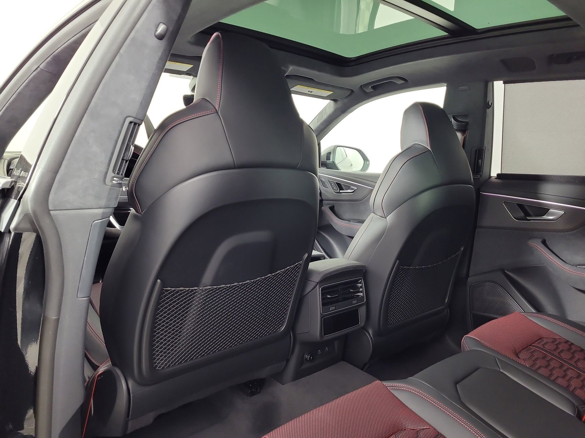 New 2026 Audi RS Q8 performance image 12