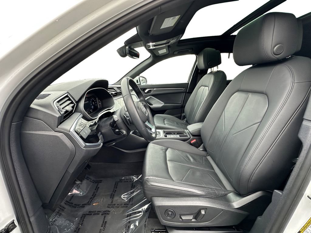 Used 2023 Audi Q3 2.0T Premium image 9