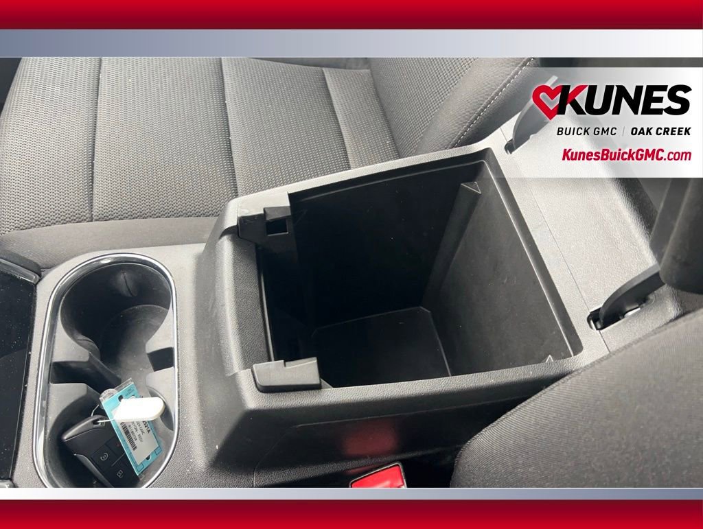 Used 2024 GMC Canyon Elevation w/ Convenience Package image 28