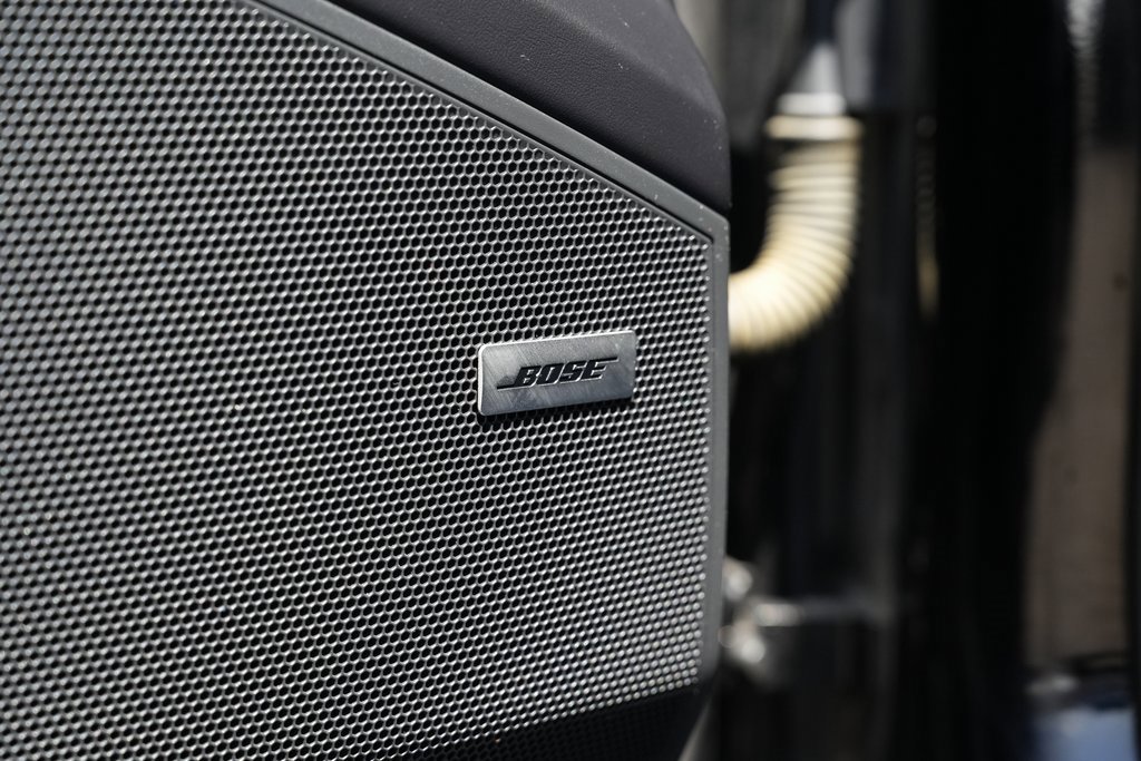 Used 2022 Porsche Cayenne Turbo image 32