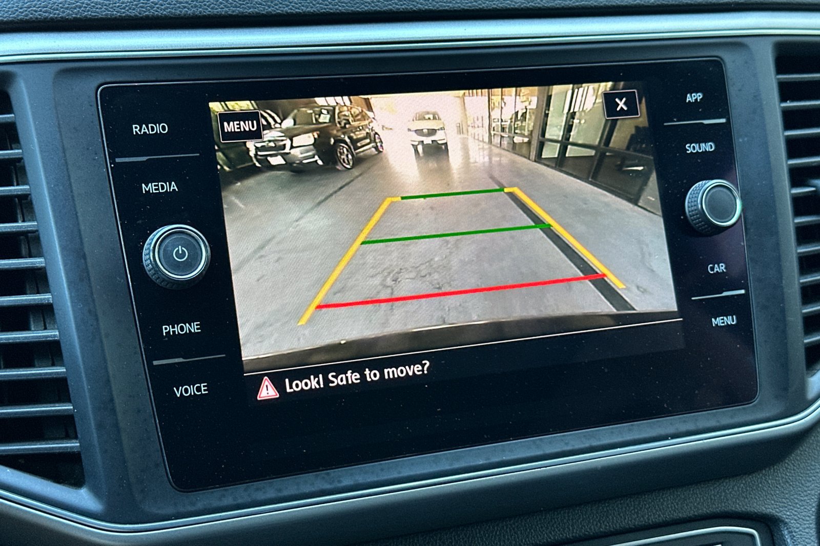 Used 2018 Volkswagen Atlas SE AWD/4WD image 20
