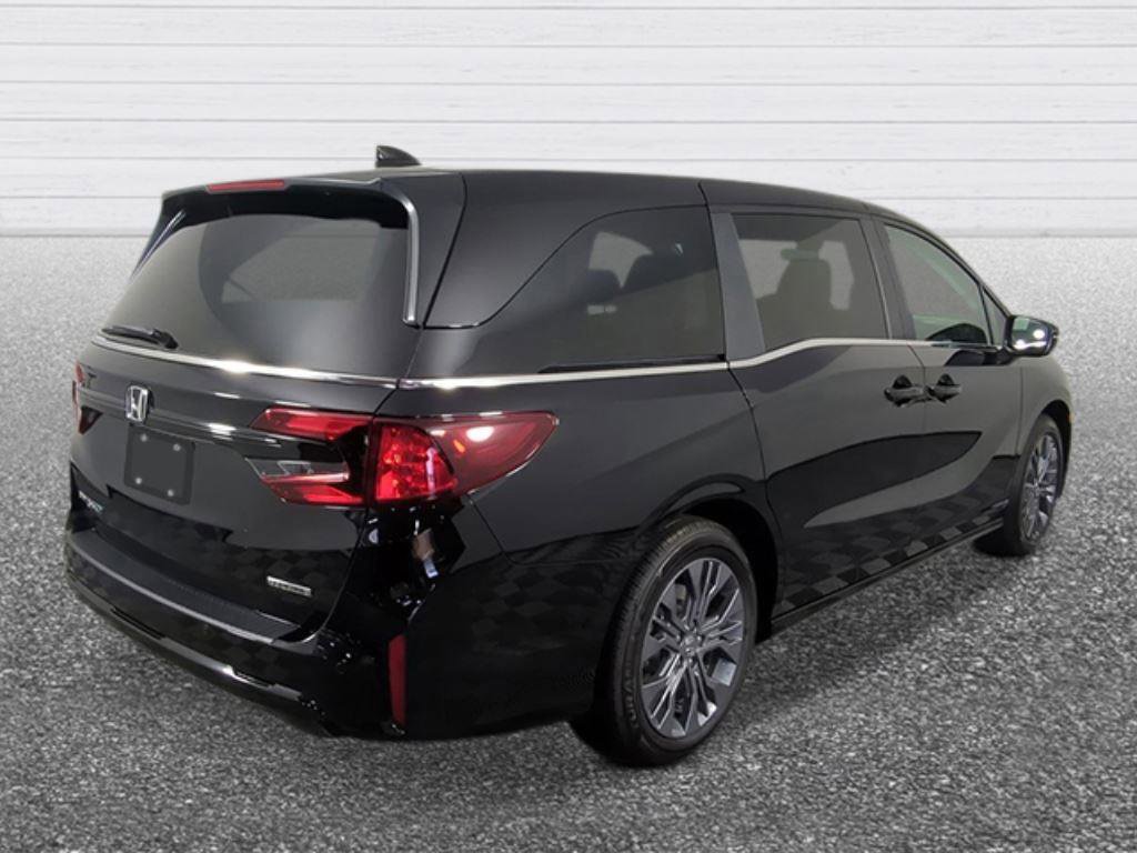 New 2026 Honda Odyssey Touring image 5