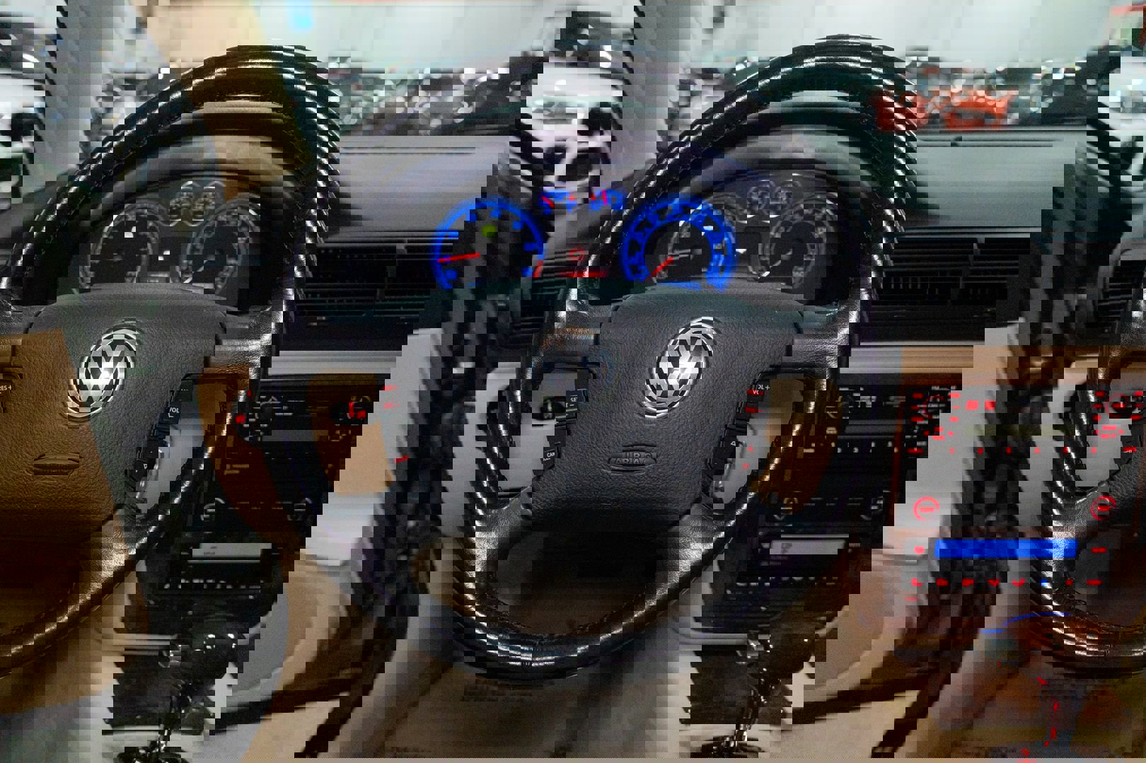 Used 2002 Volkswagen Passat GLX image 32