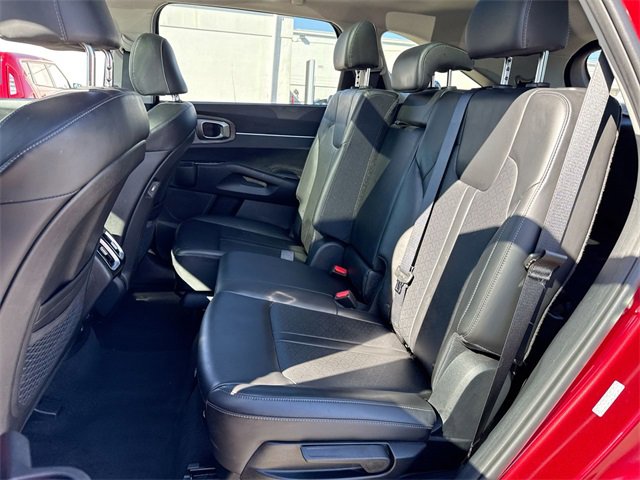 Used 2023 Kia Sorento S w/ Panoramic Sunroof Package image 23