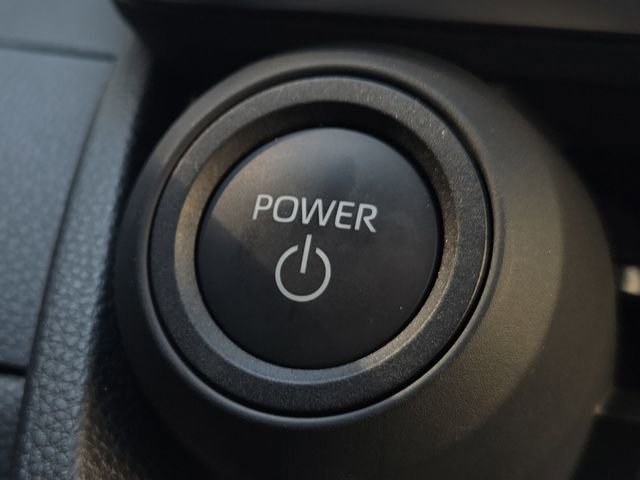 Used 2025 Toyota Prius XLE image 23