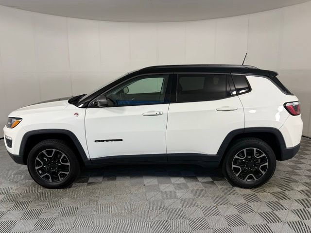 Used 2019 Jeep Compass Trailhawk AWD/4WD image 3
