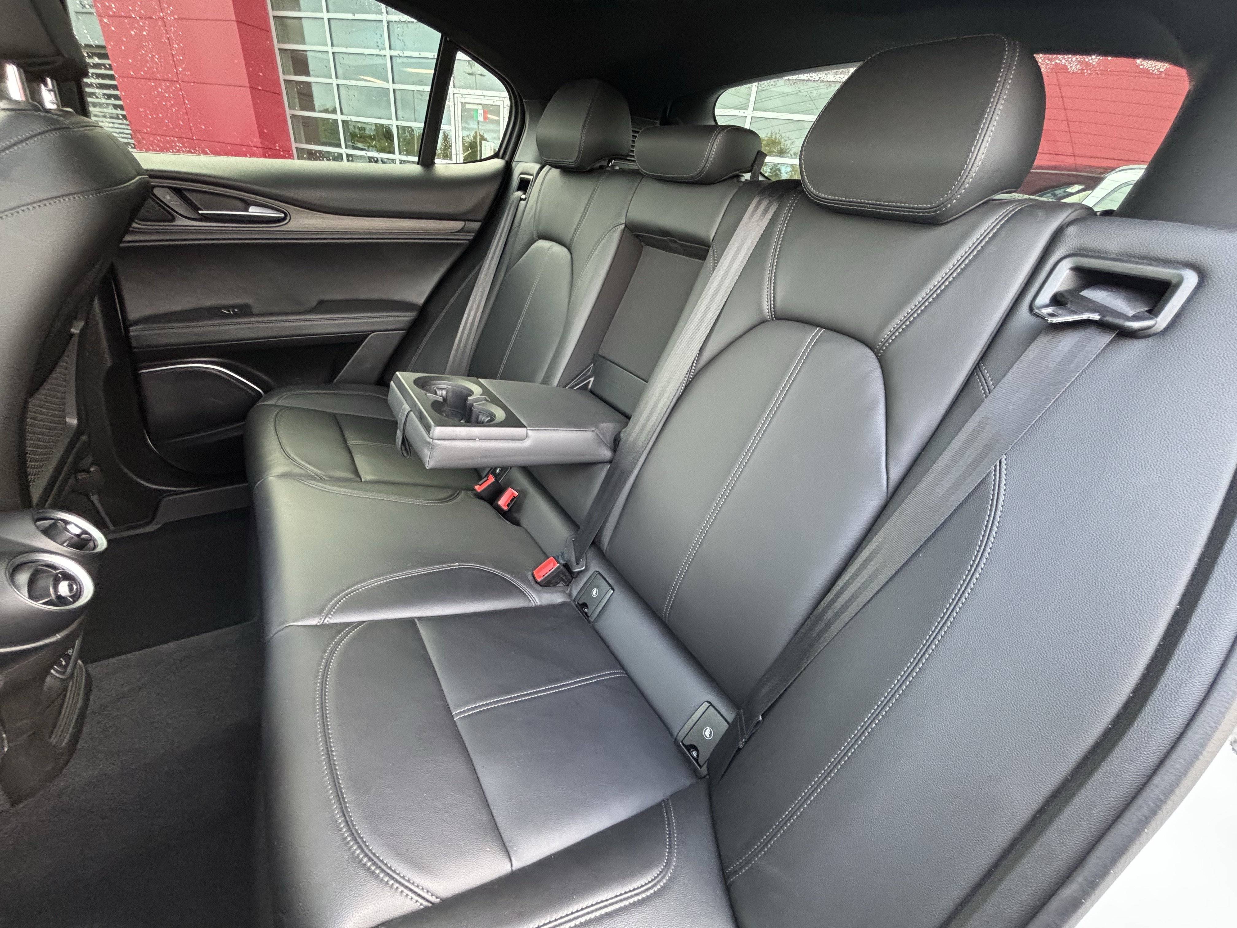 Certified 2023 Alfa Romeo Stelvio Ti AWD/4WD image 37