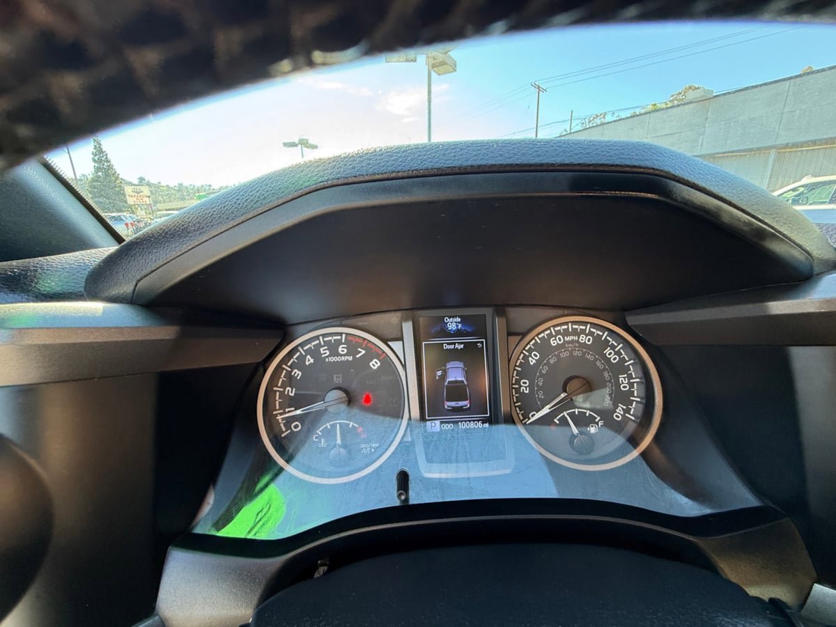 Used 2020 Toyota Tacoma TRD Sport w/ Technology Package RWD image 25