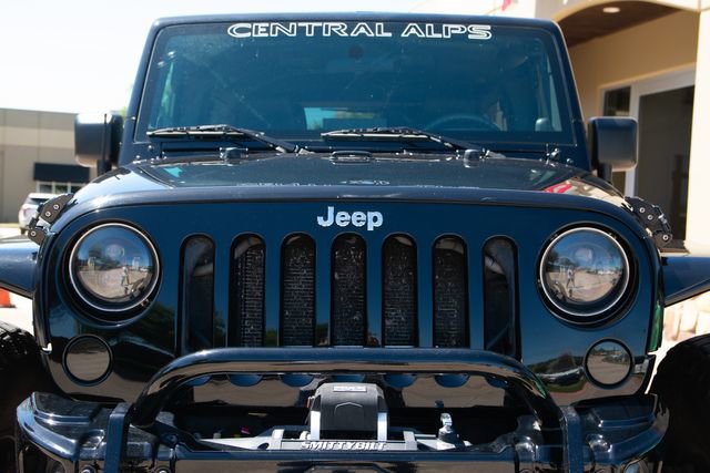 Used 2009 Jeep Wrangler Unlimited Rubicon w/ Dual Top Group image 7
