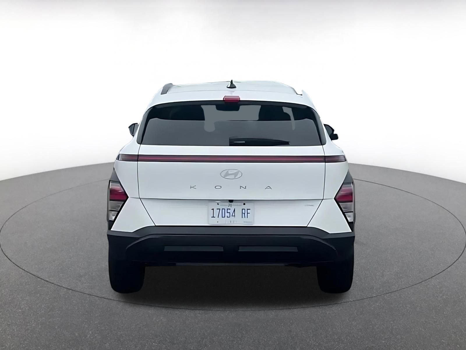 Used 2025 Hyundai Kona SEL image 12