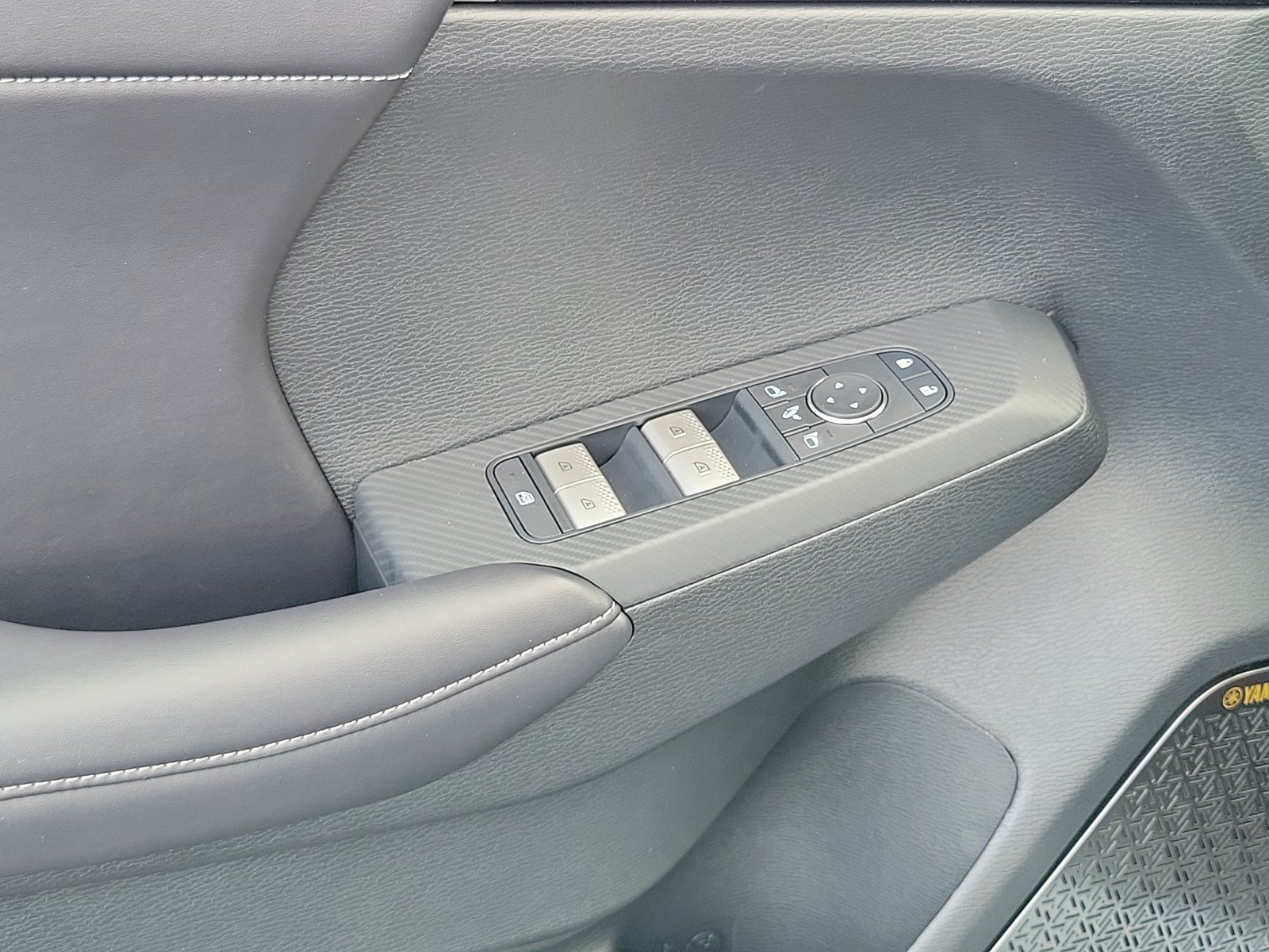 New 2026 Mitsubishi Outlander SE FWD image 19