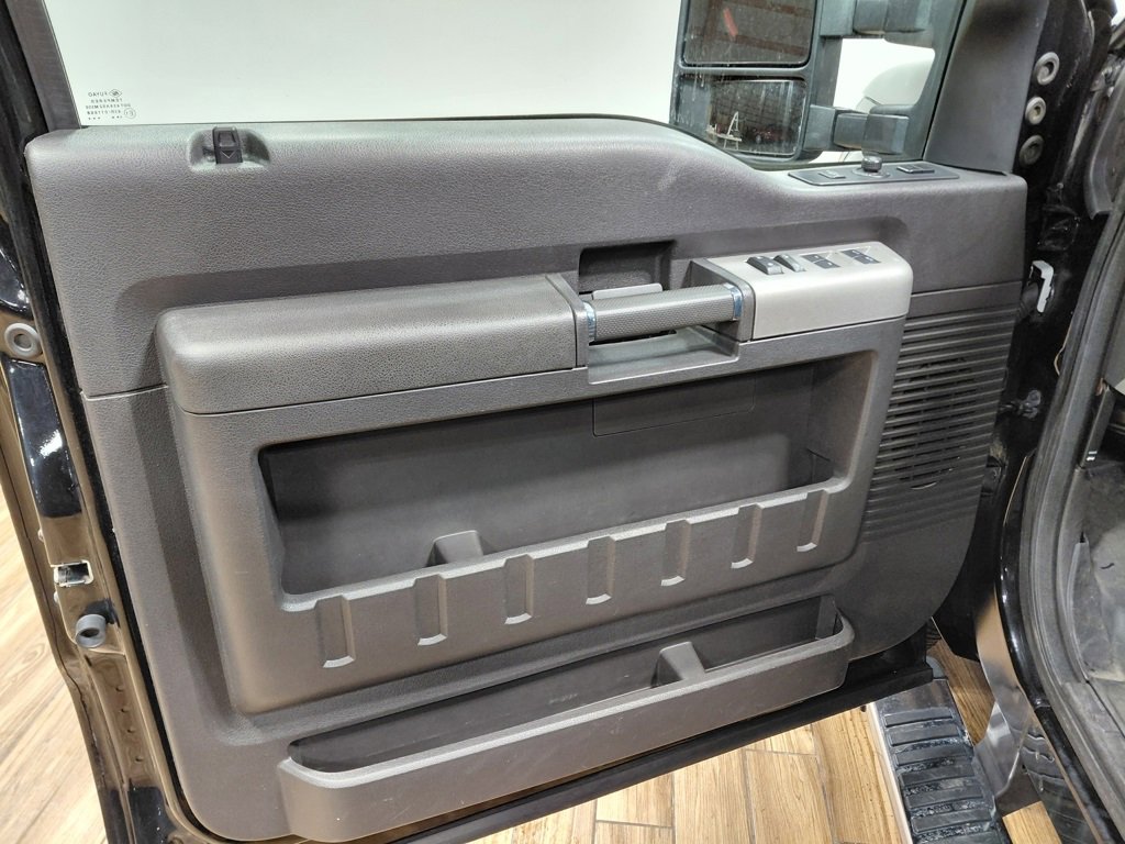 Used 2016 Ford F250 Lariat w/ Lariat Ultimate Package image 44