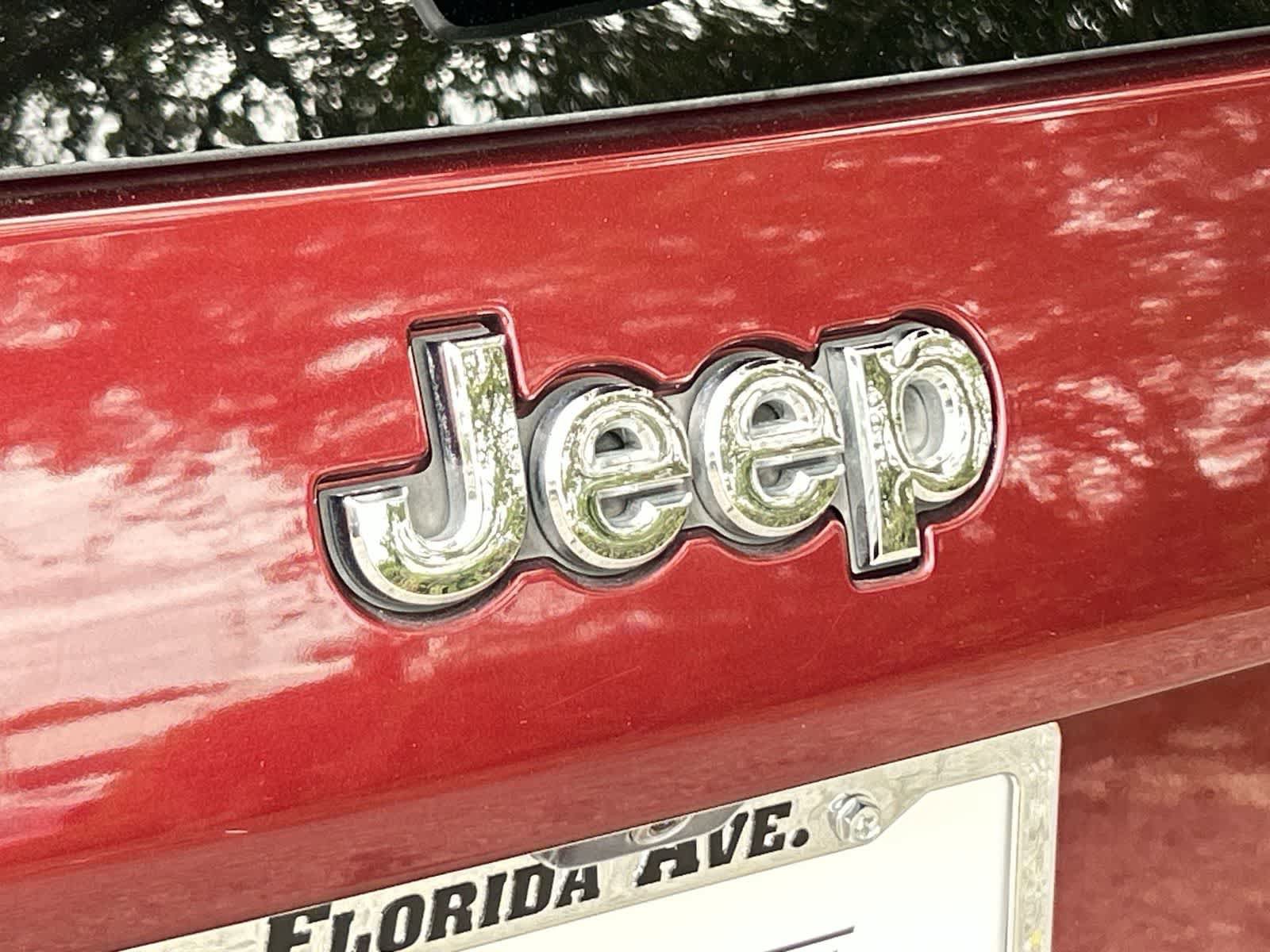 Used 2019 Jeep Cherokee Limited FWD image 8