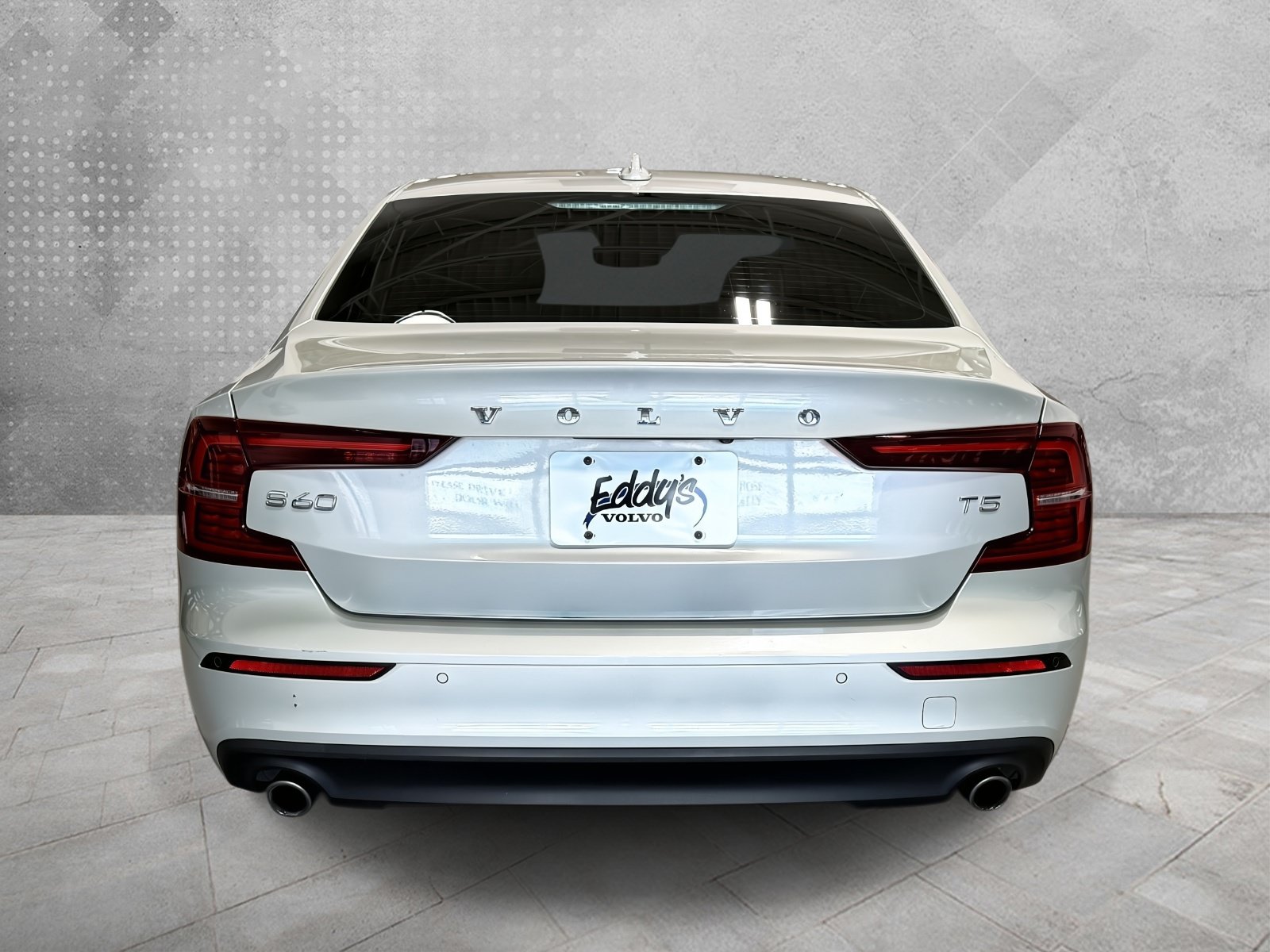 Used 2020 Volvo S60 T5 Momentum w/ Protection Package Premier FWD image 5