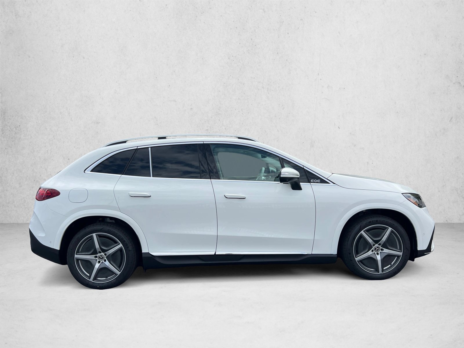 New 2026 Mercedes-Benz EQE 320 4MATIC SUV video 4