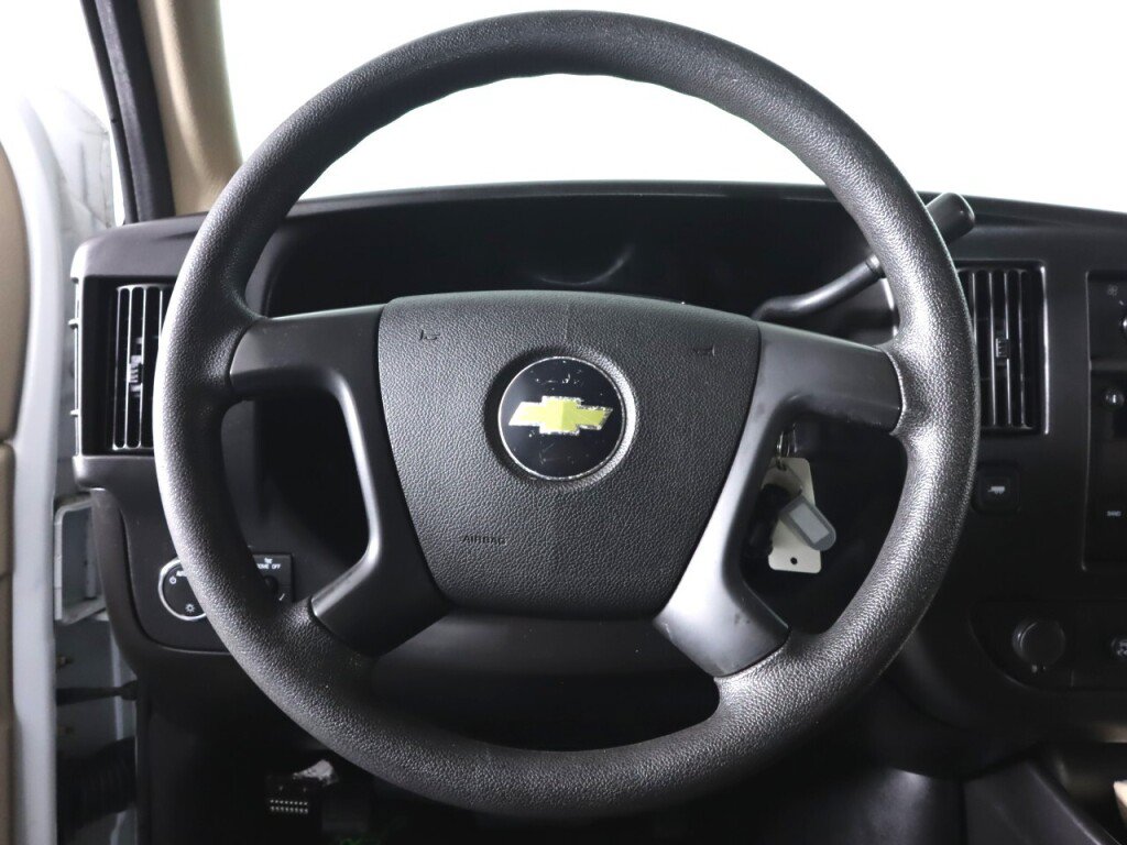 Used 2010 Chevrolet Express 1500 LS RWD image 11