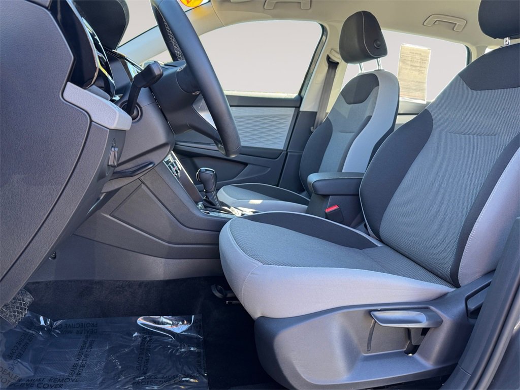 Used 2023 Volkswagen Taos S image 9