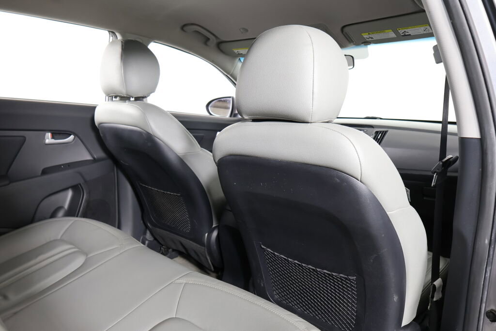 Used 2013 Kia Sportage LX w/ Convenience Pkg image 19