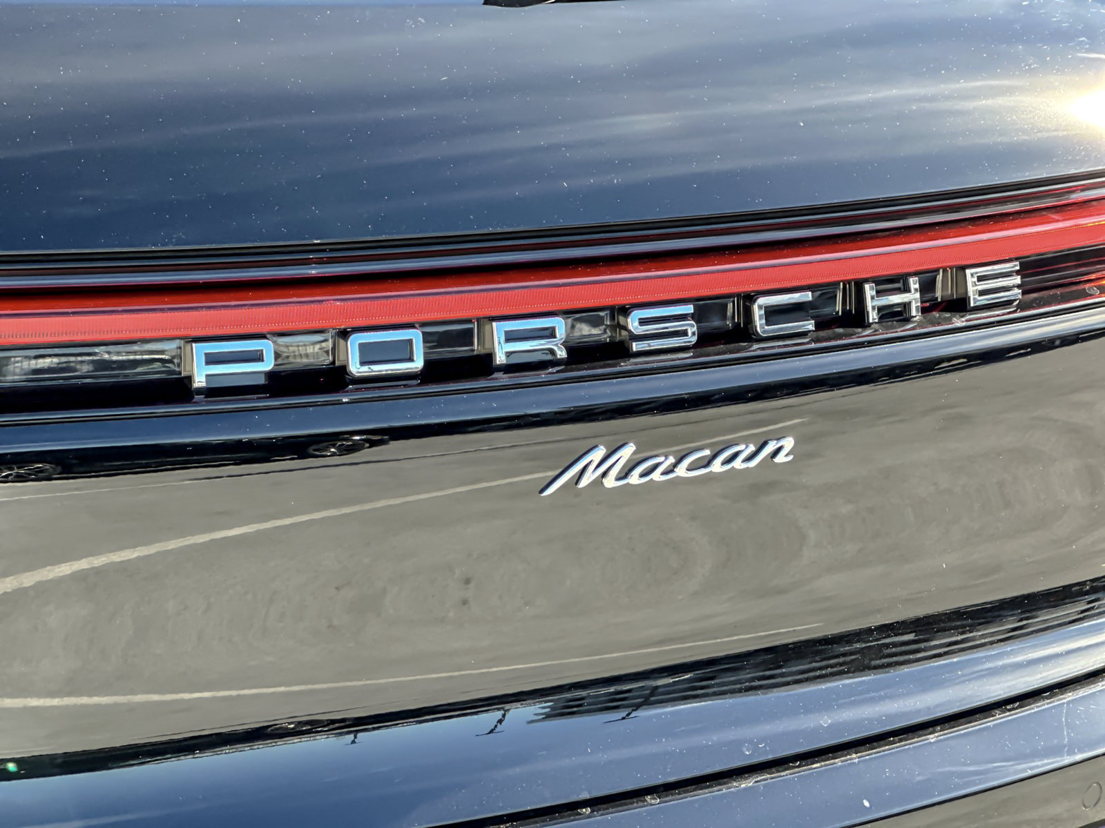 New 2026 Porsche Macan AWD/4WD image 27