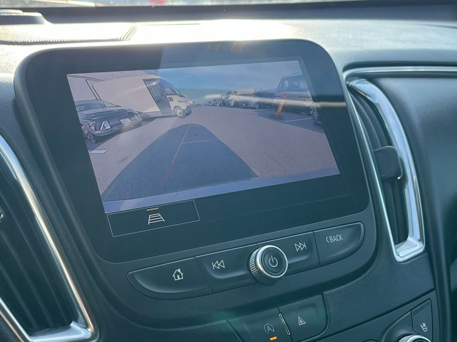 Used 2024 Chevrolet Malibu LT image 17