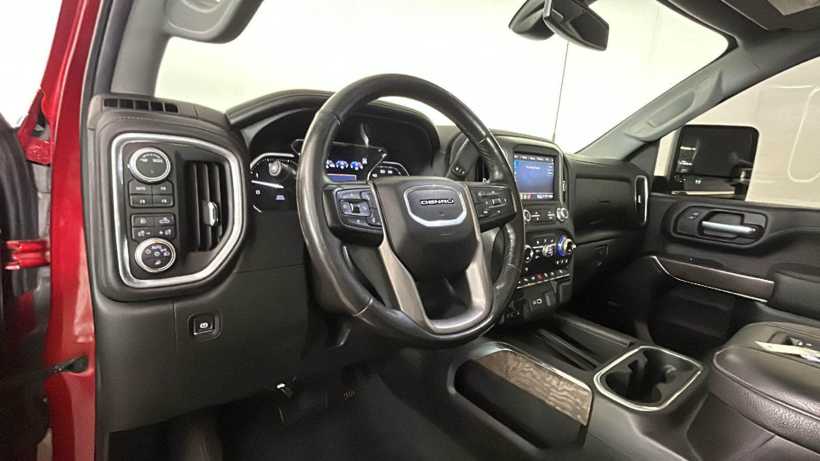 Used 2021 GMC Sierra 2500 Denali AWD/4WD image 17