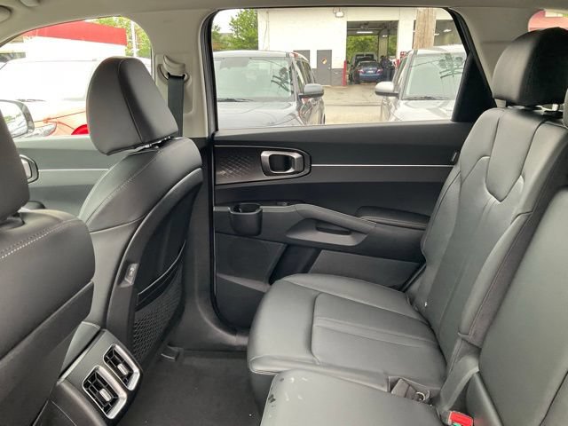 New 2026 Kia Sorento EX FWD image 43