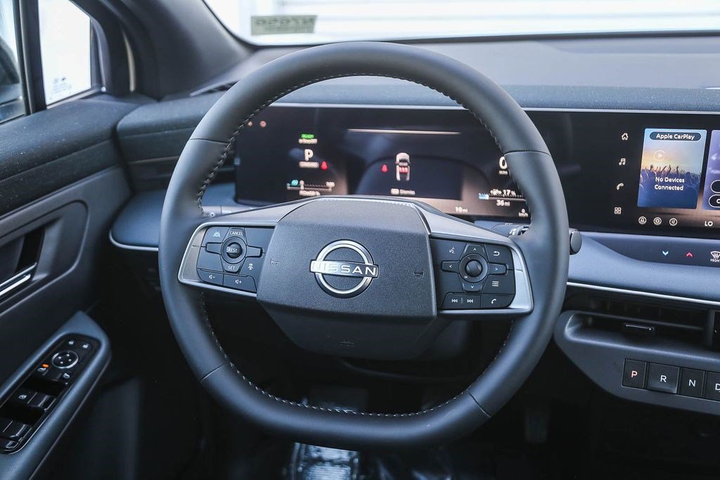 New 2026 Nissan Leaf w/ Illuminated Package FWD image 16