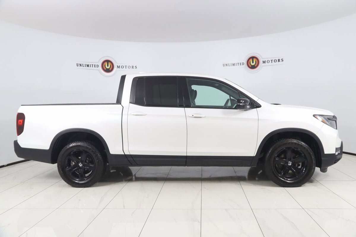 Used 2022 Honda Ridgeline Black Edition image 2