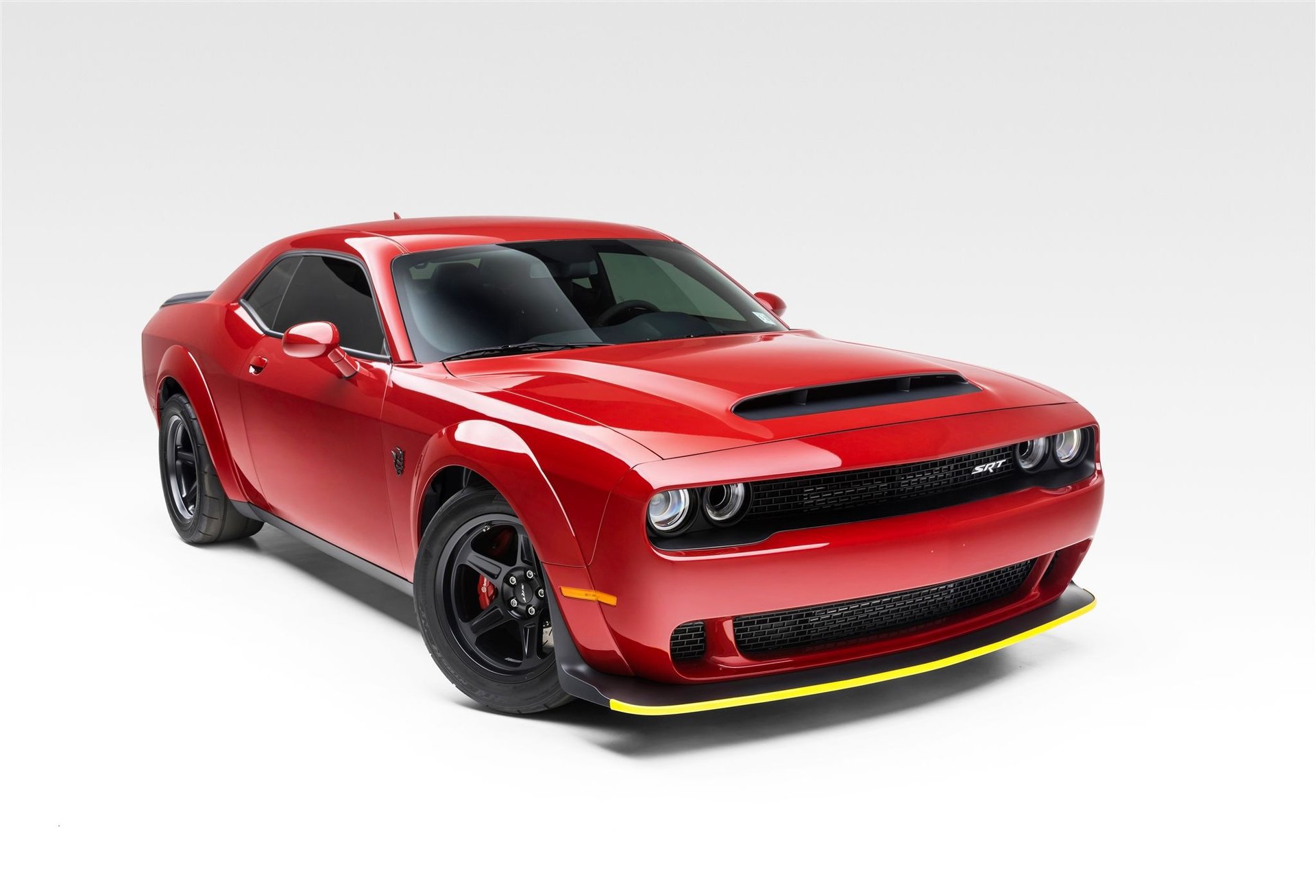 Used 2018 Dodge Challenger SRT Demon RWD image 2