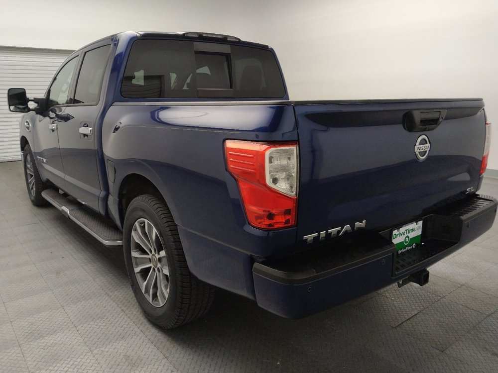 Used 2017 Nissan Titan SL w/ SL Towing Convenience Package RWD image 5
