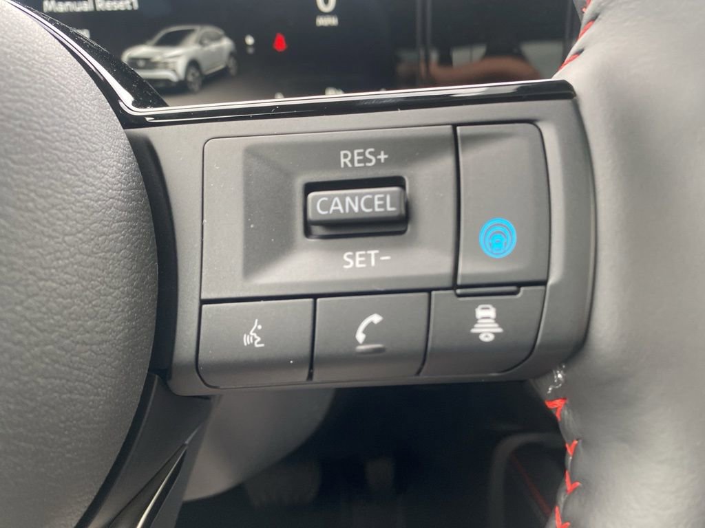 New 2026 Nissan Kicks SR w/ SR Premium Package FWD image 18