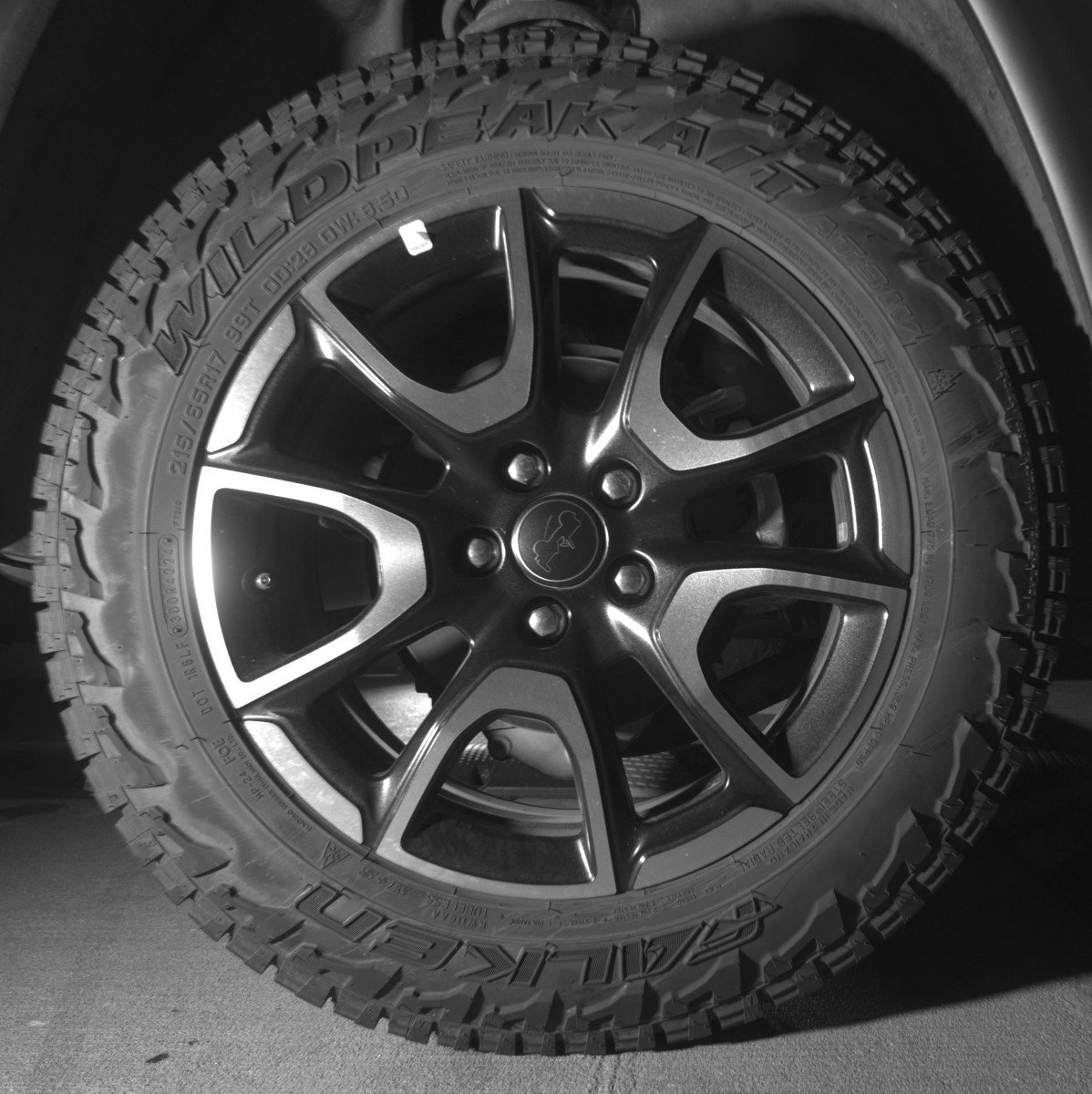 Used 2025 Jeep Compass Trailhawk image 15