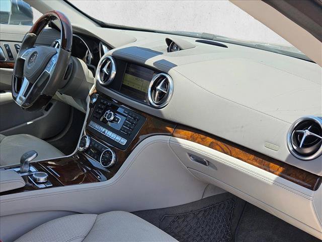 Used 2013 Mercedes-Benz SL 550 image 19