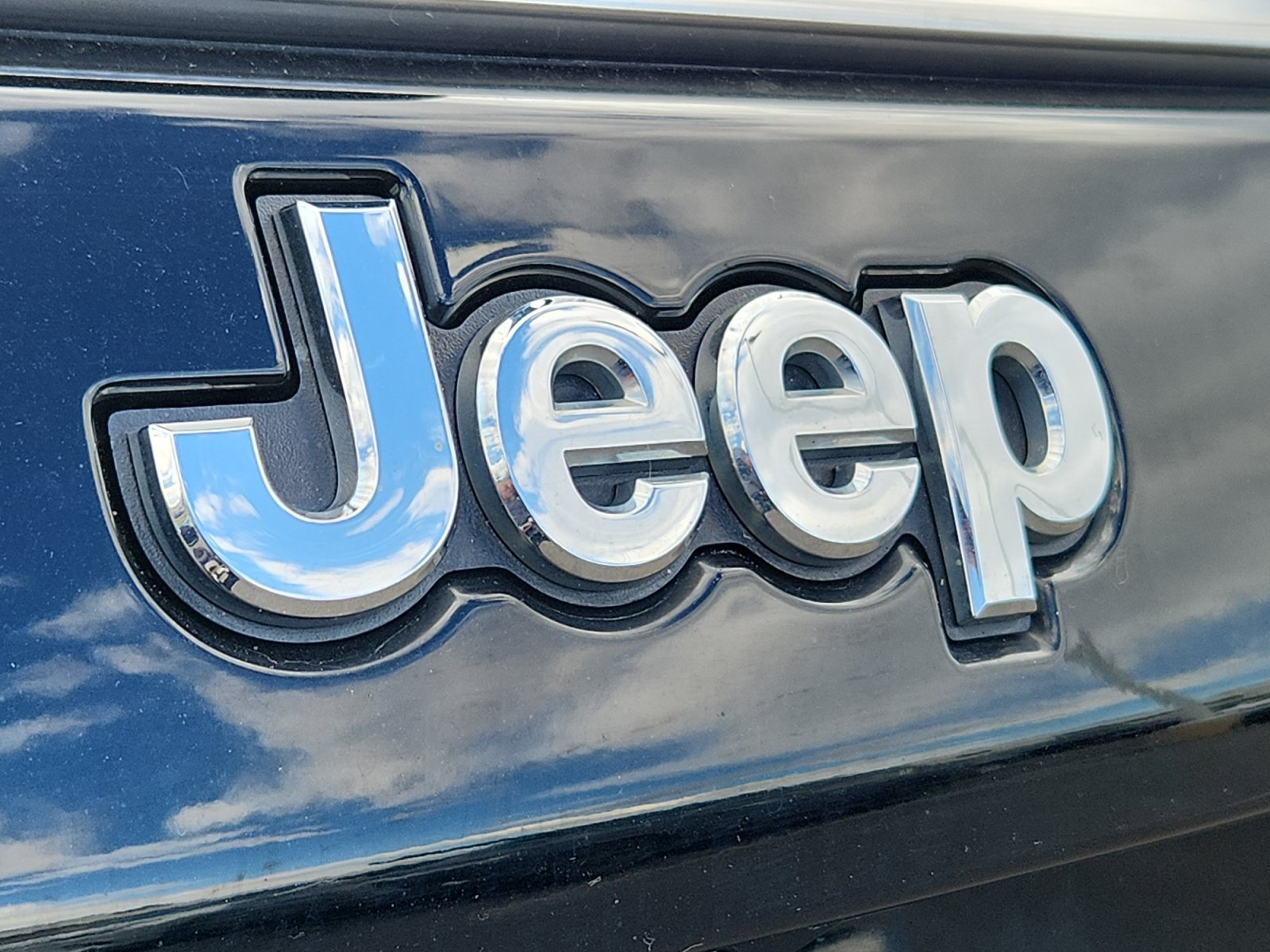 Used 2017 Jeep Compass Latitude w/ Popular Equipment Group AWD/4WD image 22