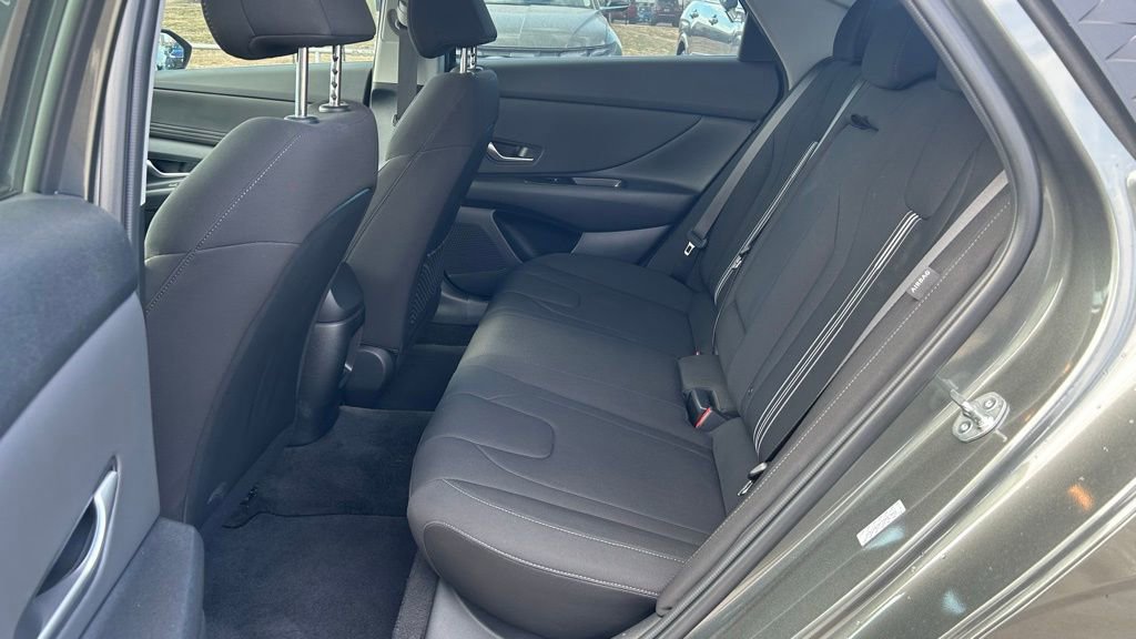 Used 2024 Hyundai Elantra SEL w/ Convenience Package image 20