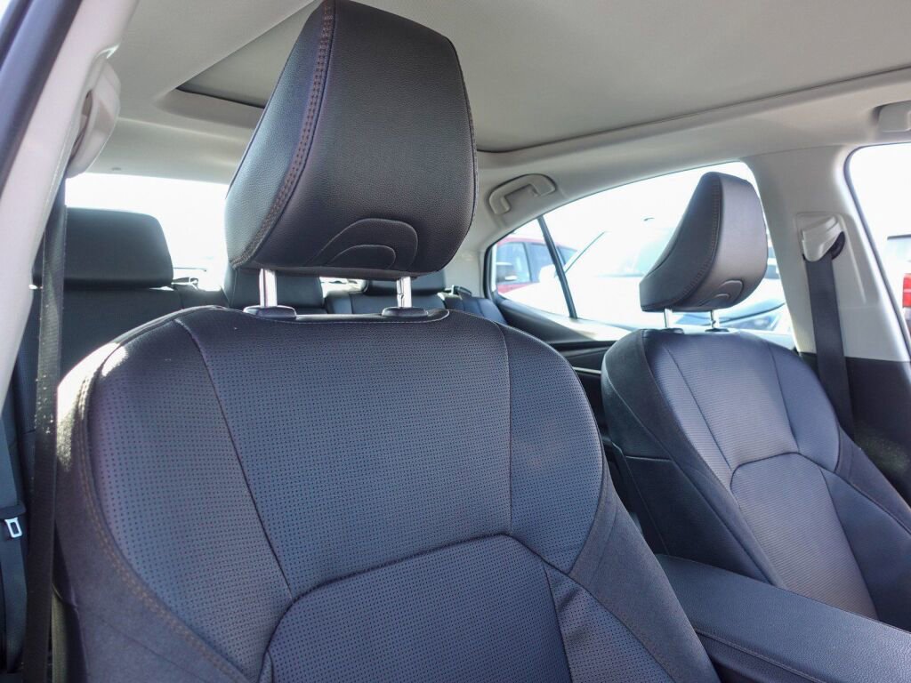 Used 2025 Toyota Camry XLE image 15