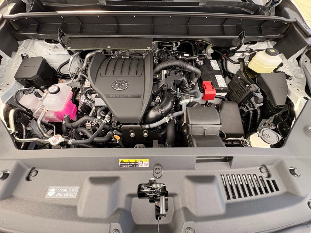 Used 2026 Toyota Highlander Limited image 33