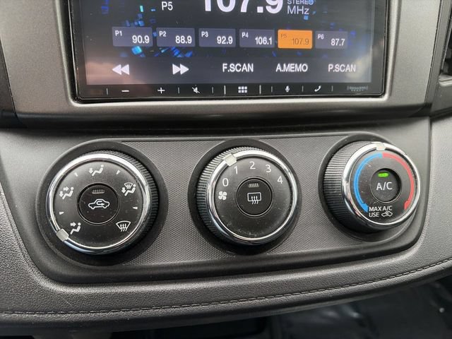 Used 2016 Toyota RAV4 LE AWD/4WD image 19