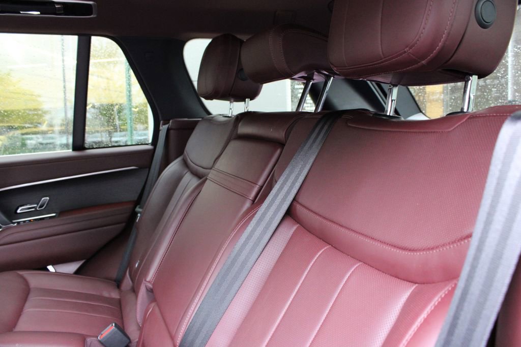 Used 2024 Land Rover Range Rover SE AWD/4WD image 21